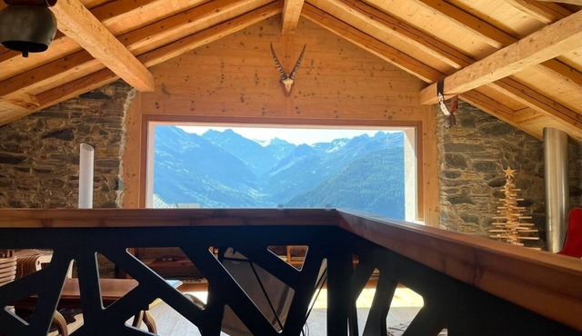 Calme, vue Imprenable sur les Montagnes, Près de Verbier, la Fouly et Champex