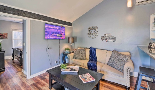 Calming Tulsa Home, 1/2 Mi to Cherry St Fun!