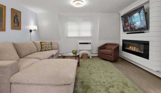 Calmwood Unit - Cozy 1 Bedroom Retreat