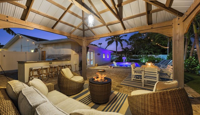 Caloosa Cabana: Heated Pool, Game Room, Putting Green, Fully Rennovated