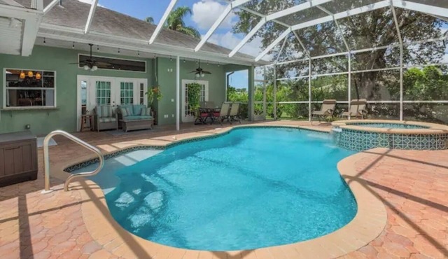 Caloosa Palms-Villa with Pool Spa Game Room. Centrally Located to Naples Beaches