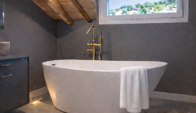 CaLQuEROL Osseja Luxury romantic hideaway