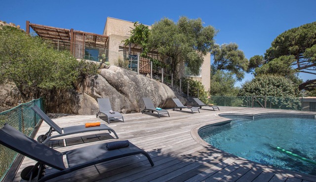 Calvi Villa in Peace, 970 m from the Beach, Close to the Center