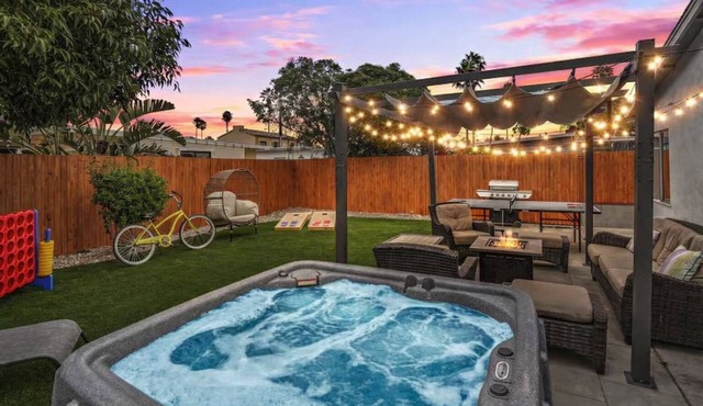 Calypso Breeze, Hot Tub, Fire Pit, Games, 2 King Bed, 1 Minute Walk to the Beach