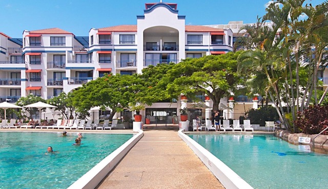 Calypso Plaza 419 - Coolangatta Beachfront - Min. 3 Night Stays!