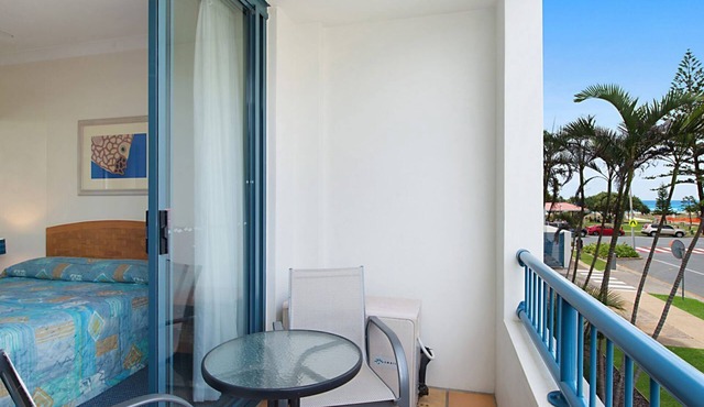 Calypso Plaza Resort Unit 146 One bedroom unit in Resort style complex central Coolangatta