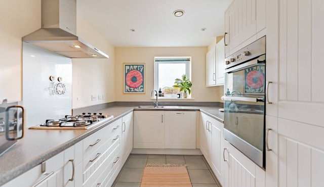 Cambourne Gem, Fast Wifi, Private Parking