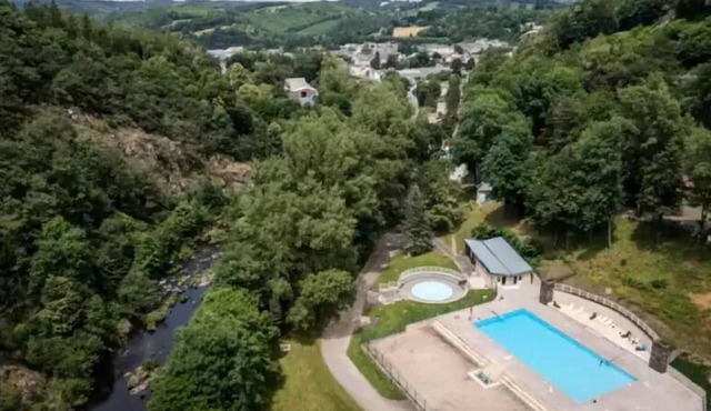 Camboussel Holiday Village * - Gîte 4/6 p - 1 bedroom - Ss Terr 6 people