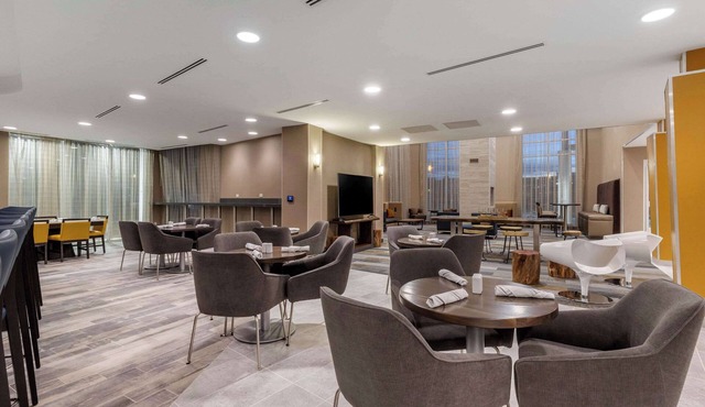 Cambria Hotel West Orange