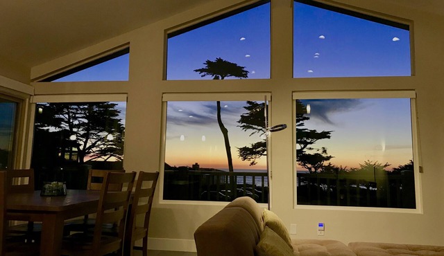 Cambria Park Shores, across from beach amazing Views! -Special