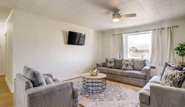 Cambridge Apt in Walkable Neighborhood