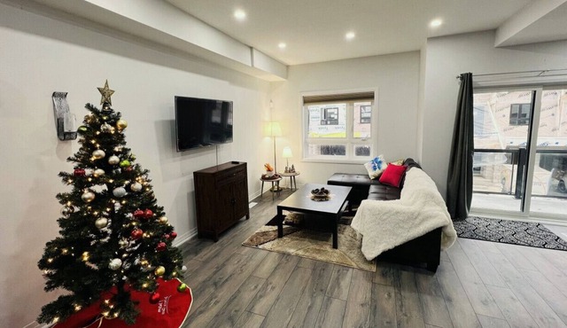 Cambridge Home 3BDR-Netflix-Parking-WiFi-Laundry