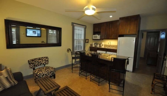 Camellia House 2bd/2ba at Crescent Moon Villas