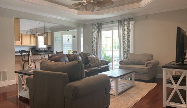 Camellia House, a charming little house for rest or play!