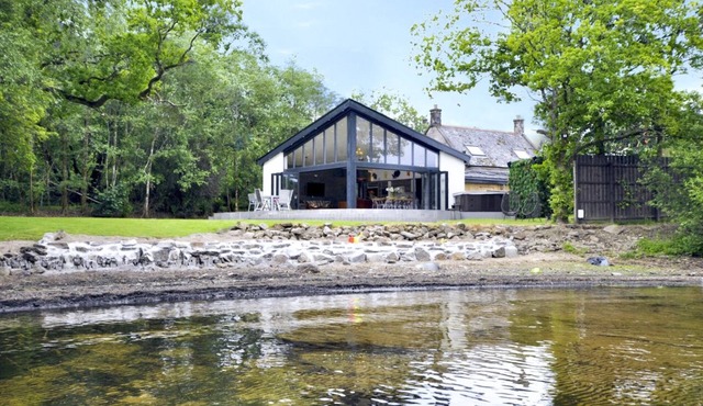 Cameron North Lodge - Three Bedroom Villa, Sleeps 8