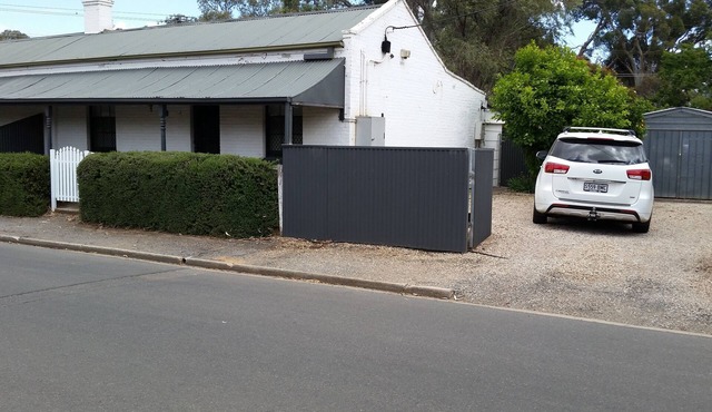 Cameron Street Cottage, Walk to Gawler's Main Street