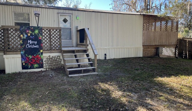 Camp 1 w/Canal Boat Dock Included