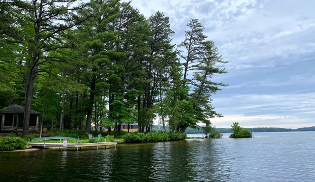 Camp Avalon - Historic Waterfront, 3 cabins