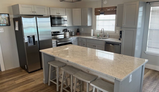 CAMP COCODRIE- Premier Waterfront Fishing and Hunting Lodge