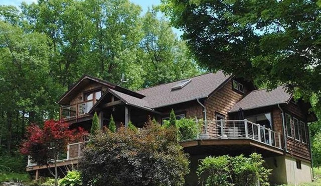 Camp Connie - A Rhinebeck Retreat