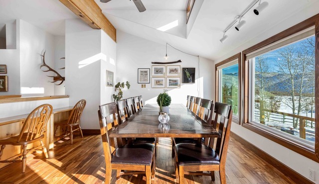 Camp Creek Ranch – Spacious Retreat on 43 Private Acres