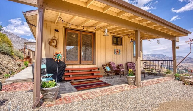 Camp David - Charming guesthouse & amazing views!