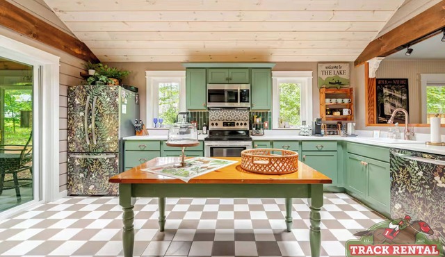 Camp Ellwin - Galway Lake Retreat