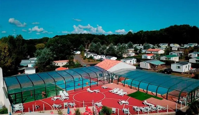 Camping 4 étoiles - Piscine - ccbg0ef