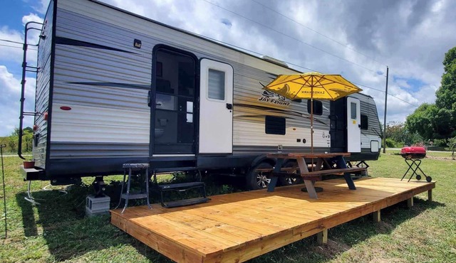 Camp Wee Acres. Cozy camper with beautiful views.