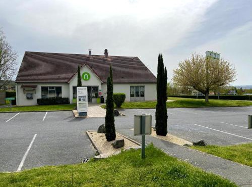 Campanile Montluçon ~ Saint-Victor