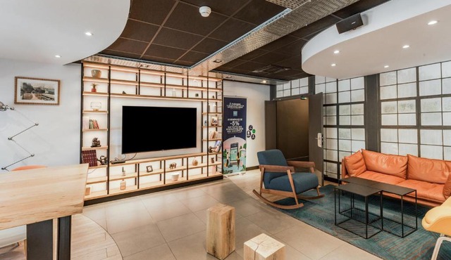 Campanile PRIME - Chartres Centre Gare Cathédrale