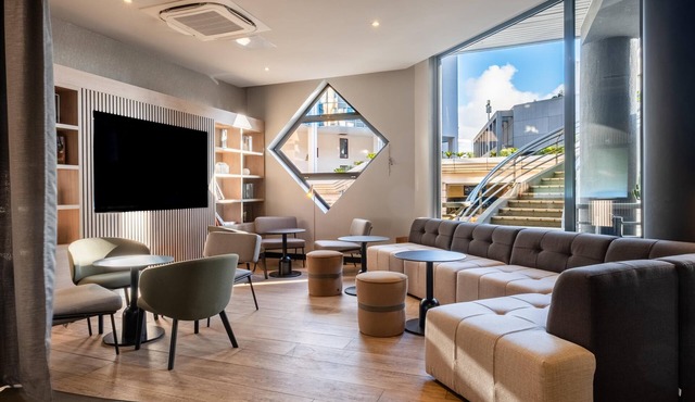 Campanile PRIME - Nice Airport