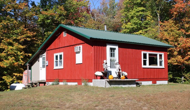 Campbell James Cabin & Bunkhouse on the Snowmobile & ATV Trails