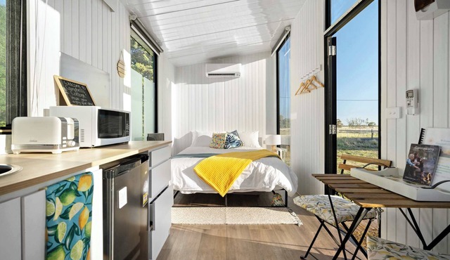 Campbells Cottage by Tiny Away