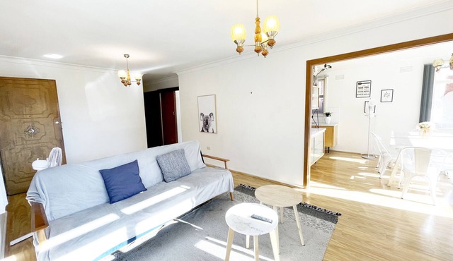 Campbelltown | Holiday Home 3 BED + Free Parking | Long Term Welcome