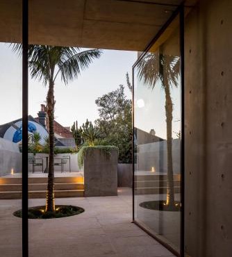 Camperdown- Luxury Architectural Apartment Escape