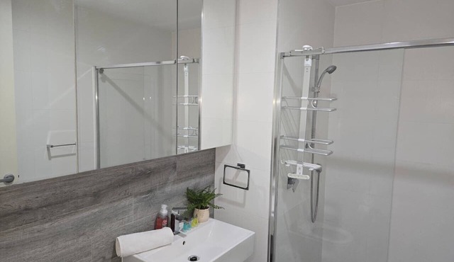 Camperdown one 05 Close to bus stop and SYD CBD