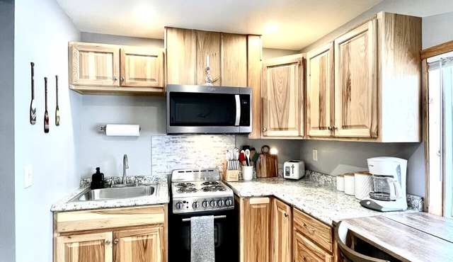 Campfire Cottage | McKinney Lake Cottages | One Bedroom | One Bath