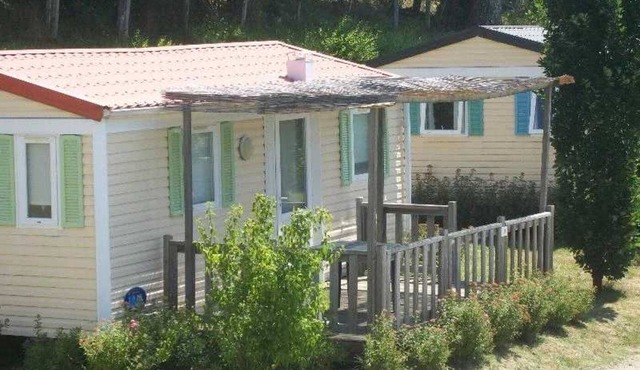 Camping 3 étoiles - Piscine - efaaea