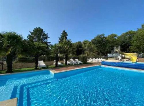 Camping 3 étoiles - Piscine - eebebg