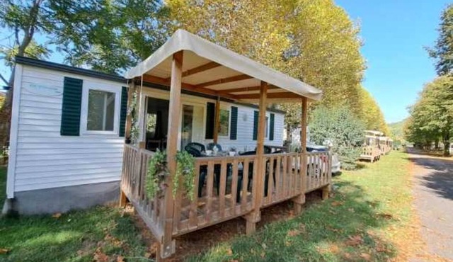 Camping 3 étoiles - Piscine - eeebbi