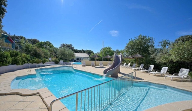 Camping 3 étoiles - Piscine - ccbbgif