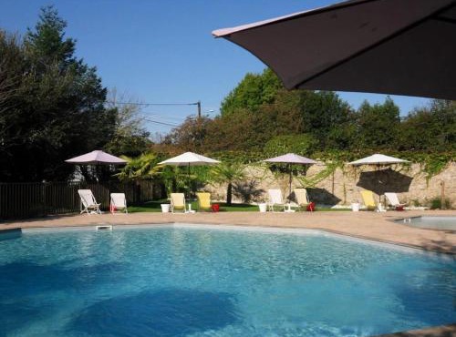 Camping 3 étoiles - Piscine - eecbgf