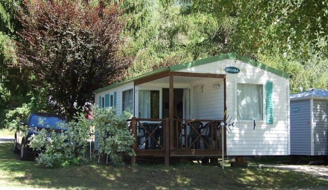 Camping 3 étoiles familial avec piscine et pataugeoire