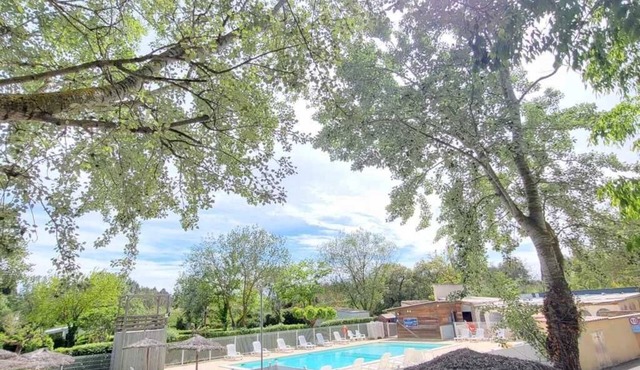 Camping 3 étoiles - Piscine - efcdfc
