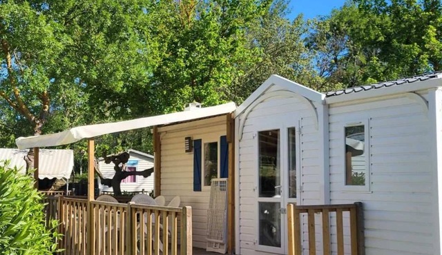 Camping 3 étoiles - Piscine - efcdfe