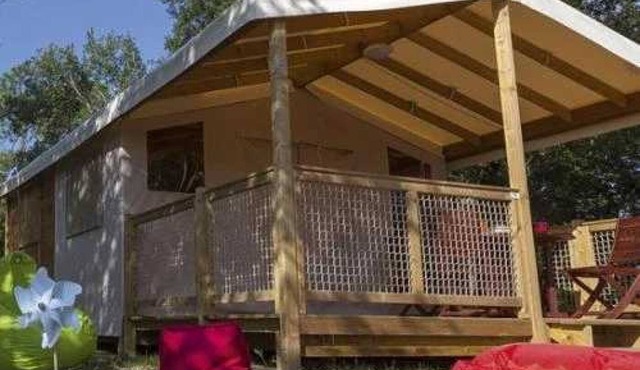 Camping 3 étoiles - Piscine - ccbahac