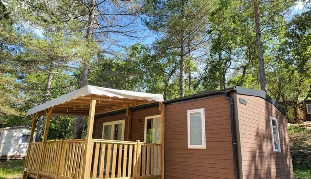 Camping 3 étoiles - Piscine - cca0ge0