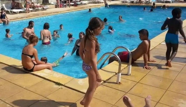 Camping 3 étoiles - Piscine - ccbfgcb