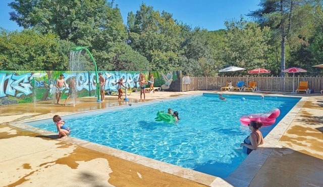 Camping 3 étoiles - Parc aquatique - ccbbeec